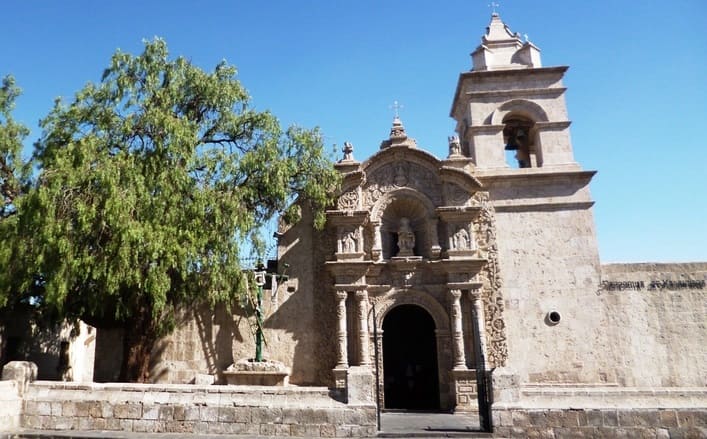 Iglesia de Yanahuara Arequipa